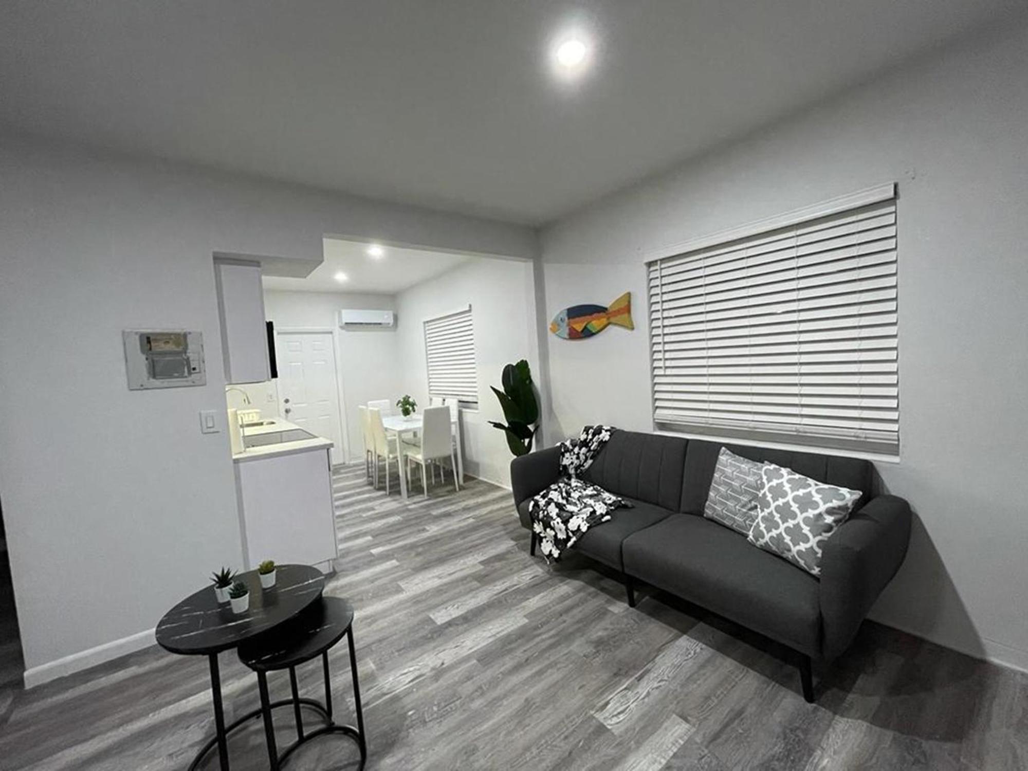 Douglas Rd Apartments Miami Extérieur photo